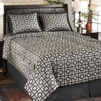 Maze Comforter Set-Jennifer Furniture